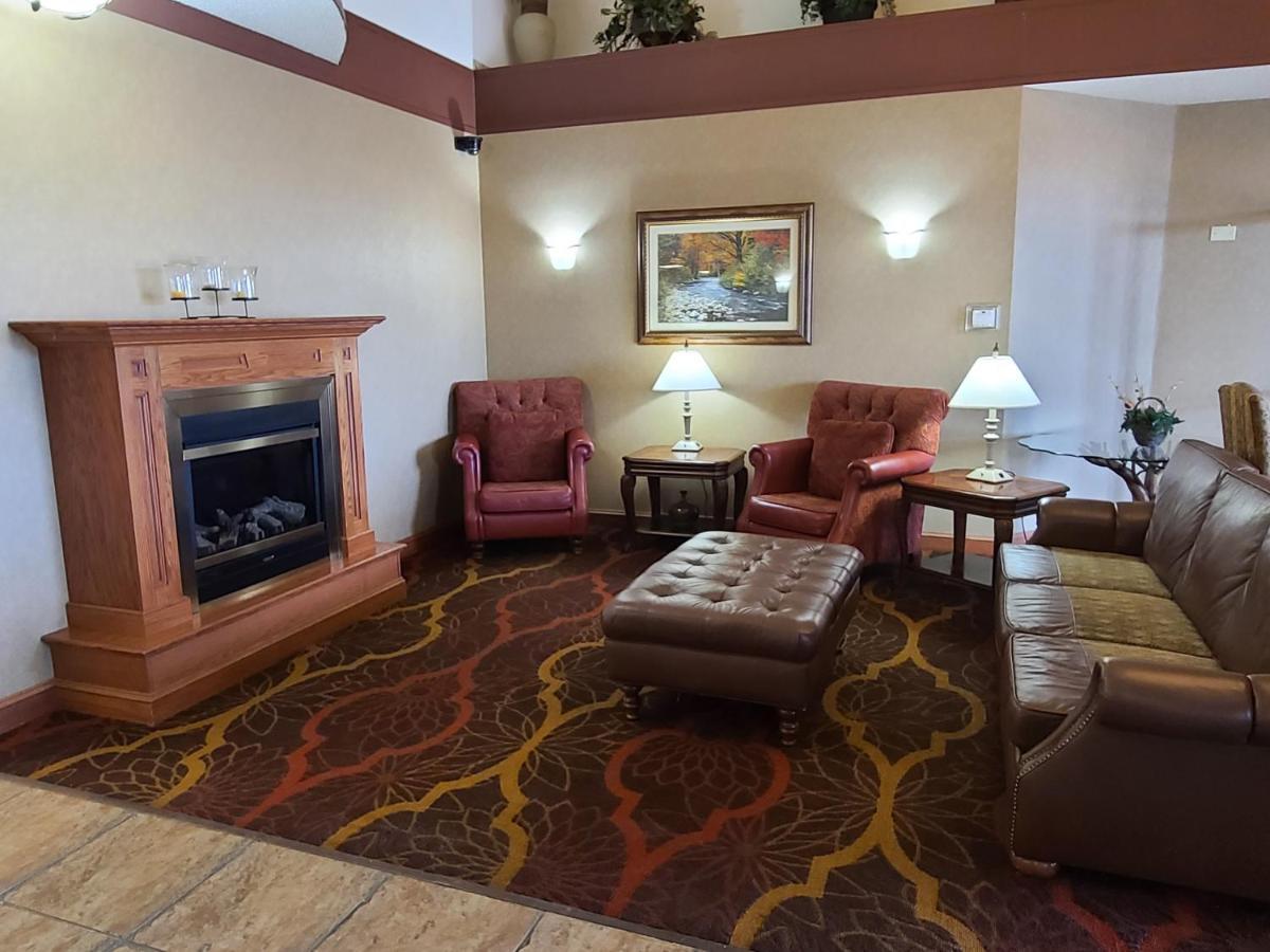 Hotel Quality & - Fort Collins Wellington